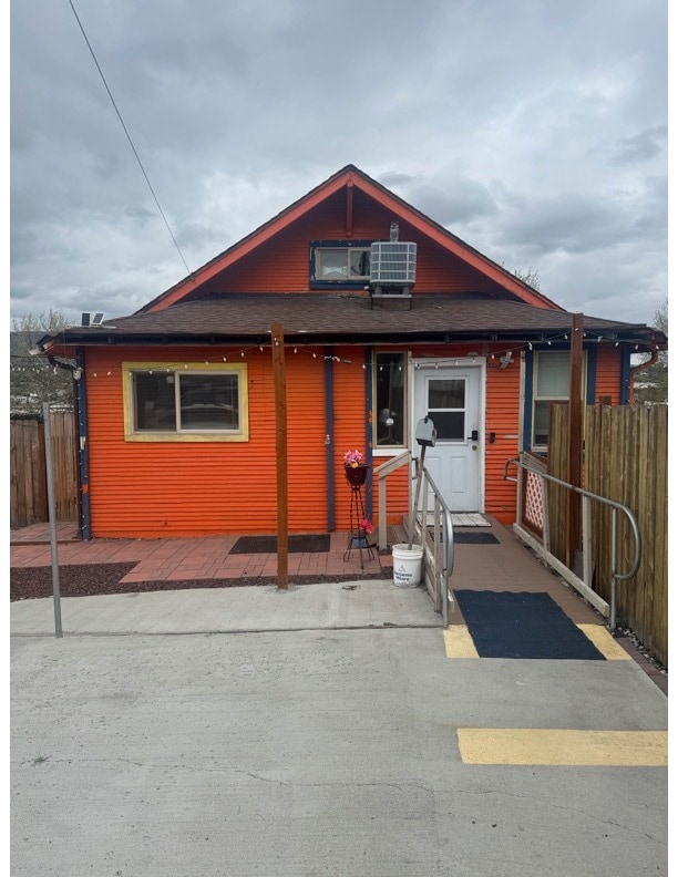 property at 802 S Mission St