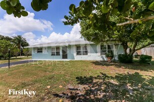 2531 Blue Jay Turn in Delray Beach, FL - Building Photo