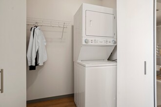 552 S Damen Ave in Chicago, IL - Foto de edificio - Building Photo