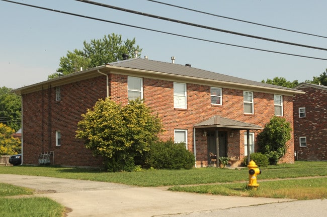 9711 Hudson Ln in Louisville, KY - Foto de edificio - Building Photo