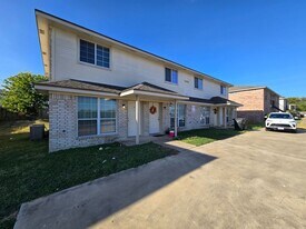 3406 Zephyr Rd in Killeen, TX - Building Photo