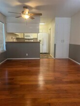 1515 W Braker Ln in Austin, TX - Building Photo - Building Photo