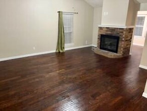 900 Elmhill Ct in Coppell, TX - Foto de edificio - Building Photo