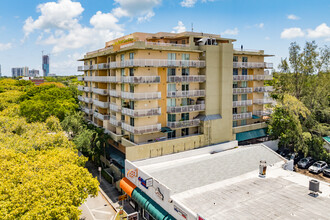 Marbella Condominiums in Miami, FL - Building Photo - Building Photo