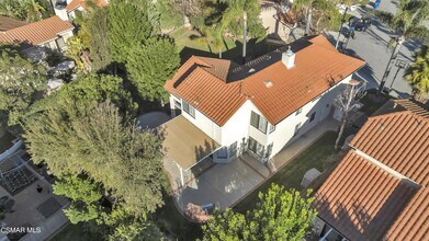 487 Bernini Ct in Oak Park, CA - Building Photo - Building Photo