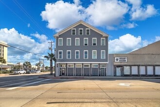 2401 Market St in Galveston, TX - Building Photo - Building Photo