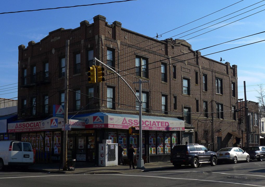 2578 Pitkin Ave in Brooklyn, NY - Building Photo