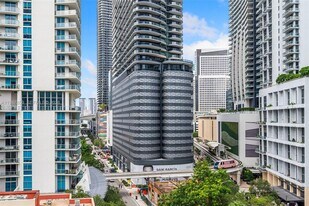 1250 S Miami Ave, Unit 1015 in Miami, FL - Building Photo