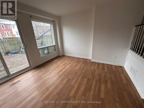 66-66 Boultbee Ave in Toronto, ON - Building Photo - Building Photo
