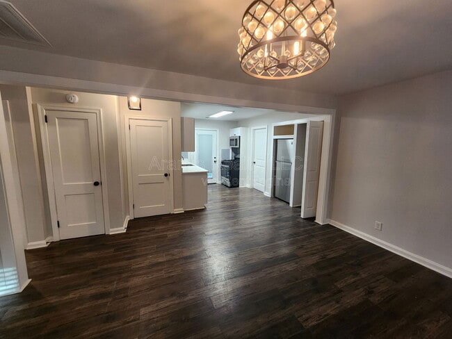 2992 Palm Dr in East Point, GA - Building Photo - Building Photo