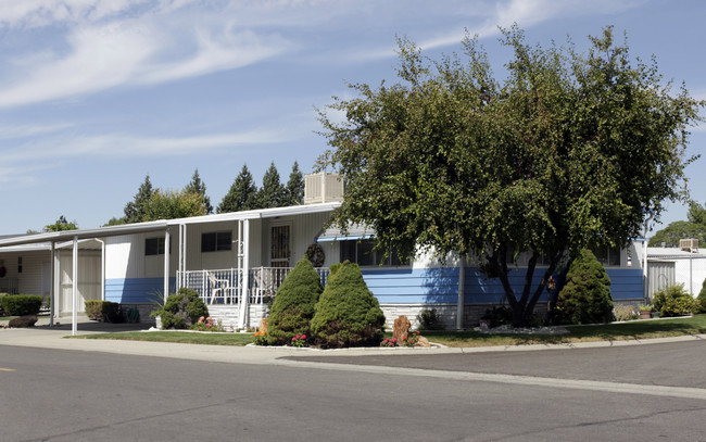 Sherwood Forest Mobile Home in Salt Lake City, UT - Building Photo - Building Photo