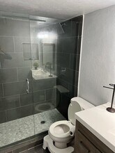 4837 Cedar Springs Rd, Unit 320 in Dallas, TX - Building Photo - Building Photo