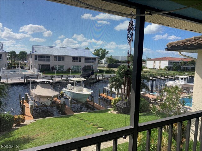 property at 1628 SE 46th St