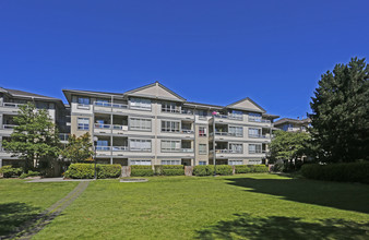 The Connaught at Wellington Mews in Vancouver, BC - Building Photo - Building Photo