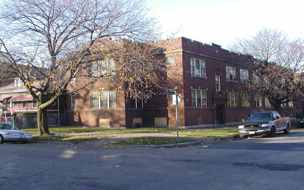 1335 W 80th St in Chicago, IL - Building Photo