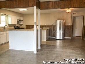 4614 Lorelei Dr in San Antonio, TX - Building Photo - Building Photo