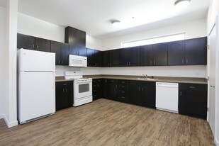 New Leaf in Hobbs, NM - Building Photo