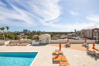 3180 SW 22nd Terrace in Miami, FL - Foto de edificio - Building Photo