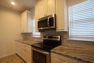 4319 Pinter Ln in Norfolk, VA - Building Photo - Building Photo