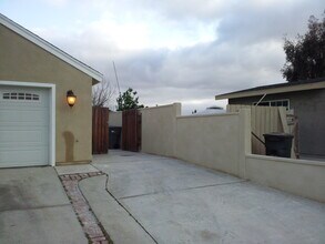 5139 Omar Ct, Unit 1 in Oceanside, CA - Building Photo - Building Photo