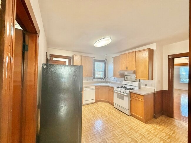 29 Hollis St, Unit #1