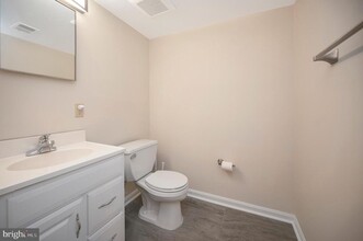 6928 Stoneybrooke Ln in Alexandria, VA - Building Photo - Building Photo