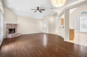 237 Willow Creek Dr in Glenn Heights, TX - Building Photo - Building Photo