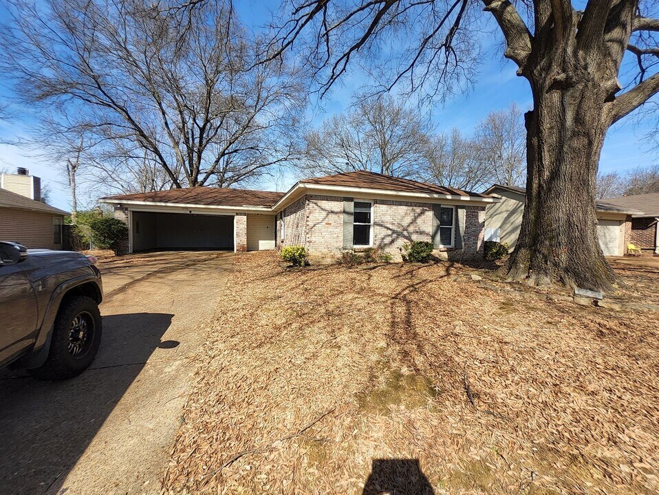 6784 Rockingham Rd in Memphis, TN - Building Photo
