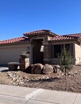 5039 S Lantana Ln in Gilbert, AZ - Building Photo
