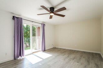 7201 224th St SW in Edmonds, WA - Building Photo - Building Photo