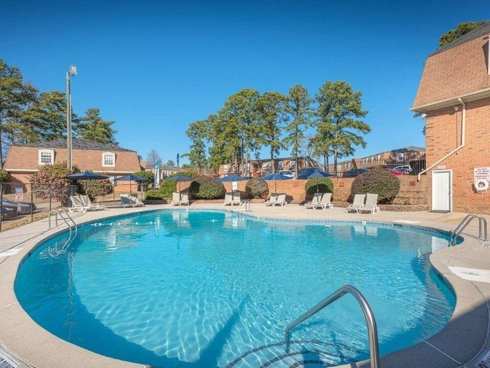 Residences at Fayetteville in Fayetteville, NC - Foto de edificio