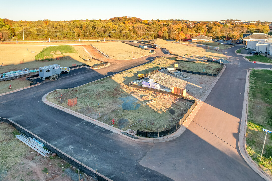 Regal Chase in Sterling, VA - Building Photo