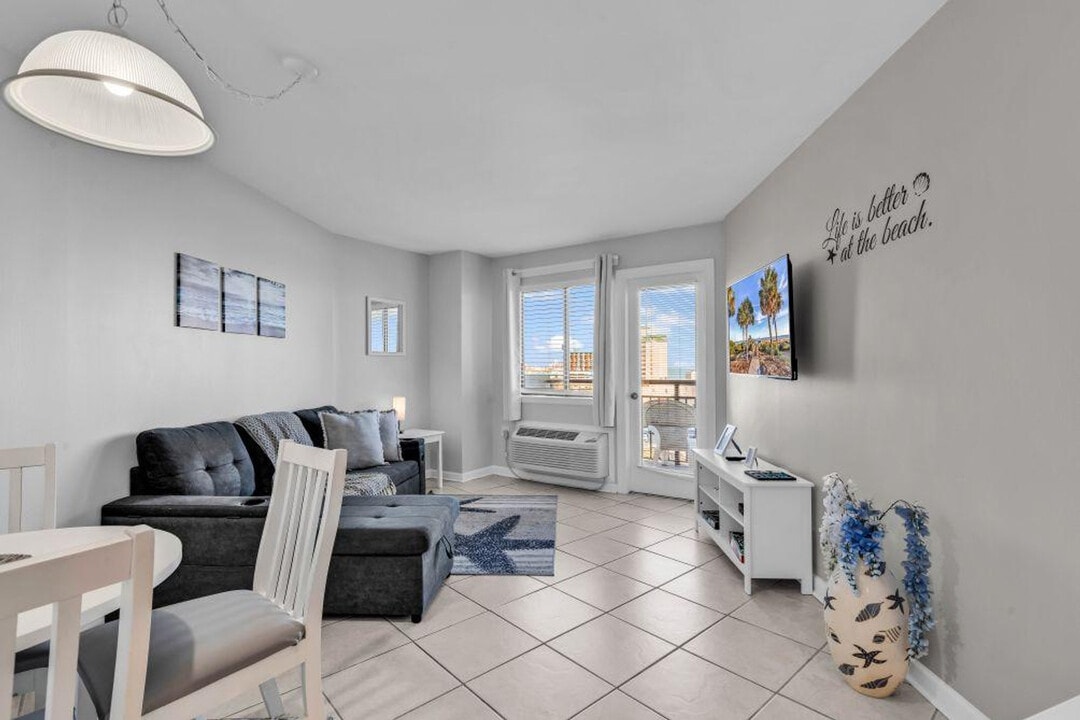 2001 S Ocean Blvd in Myrtle Beach, SC - Building Photo