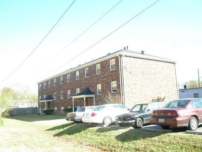 2001 Rockford Ln in Louisville, KY - Building Photo - Building Photo