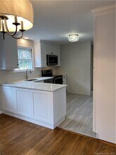 137 Millport Ave in New Canaan, CT - Building Photo - Building Photo