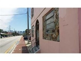 1648 SW 7th St in Miami, FL - Building Photo - Building Photo