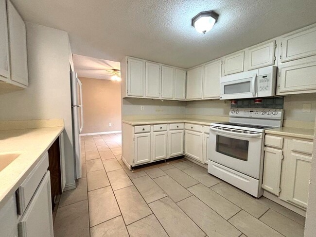 property at 406 Bowie St