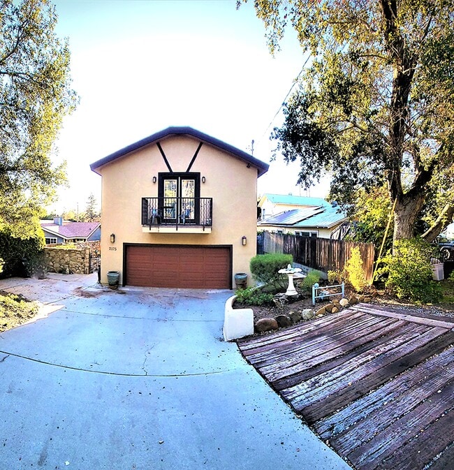 property at 2177 Maricopa Hwy