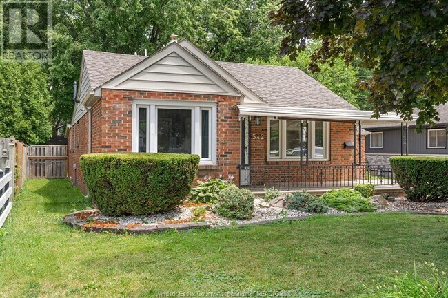 542 Lesperance Rd in Windsor, ON - Building Photo - Building Photo