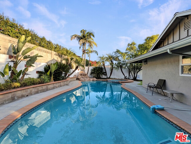 3308 Sparr Blvd in Glendale, CA - Building Photo - Building Photo