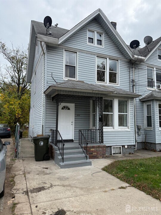 400 High St in Perth Amboy, NJ - Building Photo