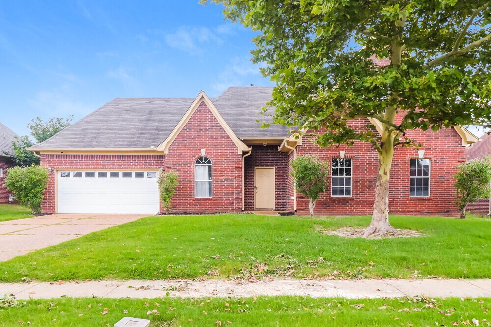9064 Kyle Duran Ln in Olive Branch, MS - Building Photo