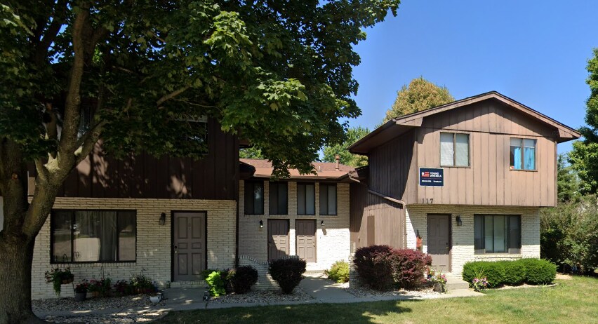 117 N Orr Dr in Normal, IL - Building Photo