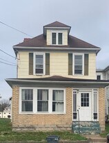 1715 Park St in Parkersburg, WV - Building Photo