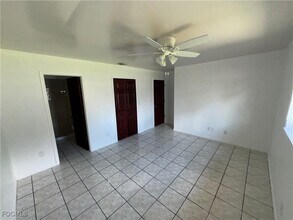 515 SE 23rd Pl in Cape Coral, FL - Building Photo - Building Photo