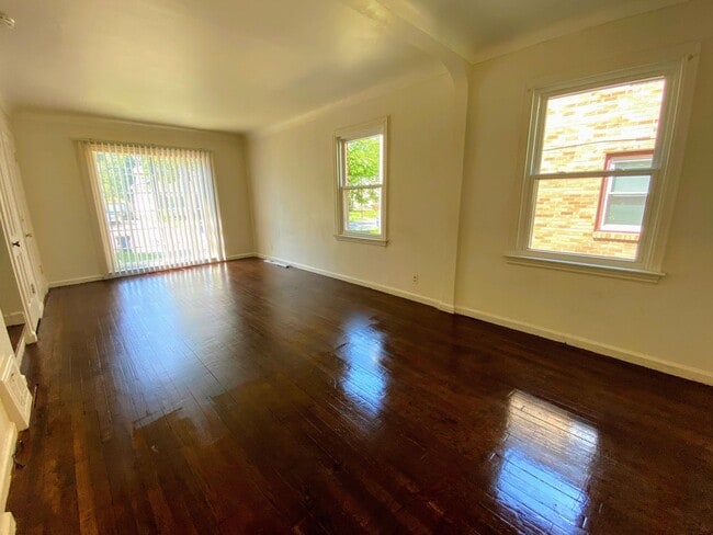 853 Ballard St SE in Grand Rapids, MI - Building Photo - Building Photo