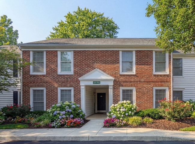 Alkire Glen in Columbus, OH - Building Photo - Building Photo