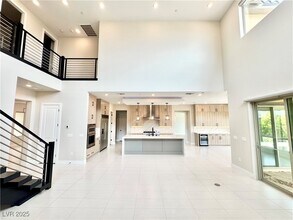 12160 Harris Smt Ave in Las Vegas, NV - Building Photo - Building Photo