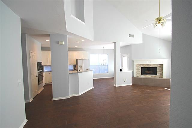 18620 Gibbons Dr in Dallas, TX - Building Photo - Building Photo