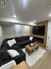 925 Cobb Ct in Mississauga, ON - Building Photo - Building Photo